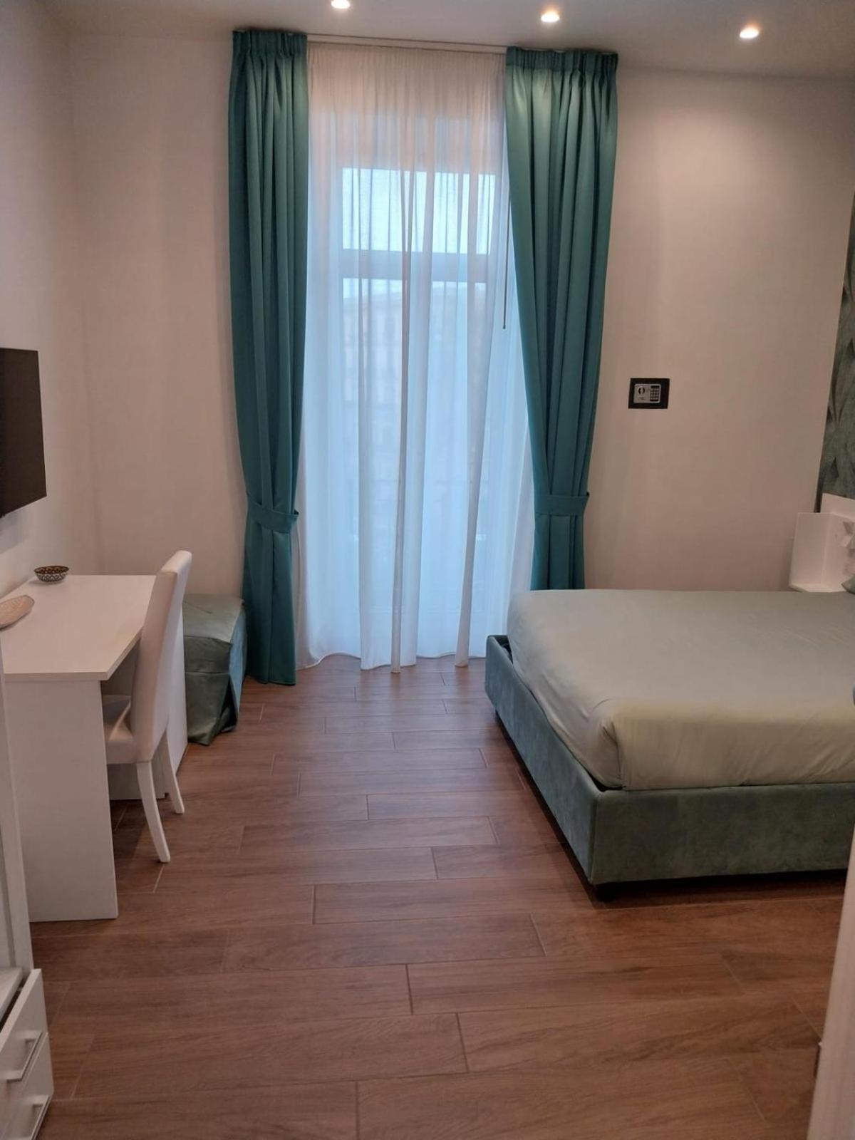 B&B Lungomare Sannazzaro Napoli Eksteriør bilde