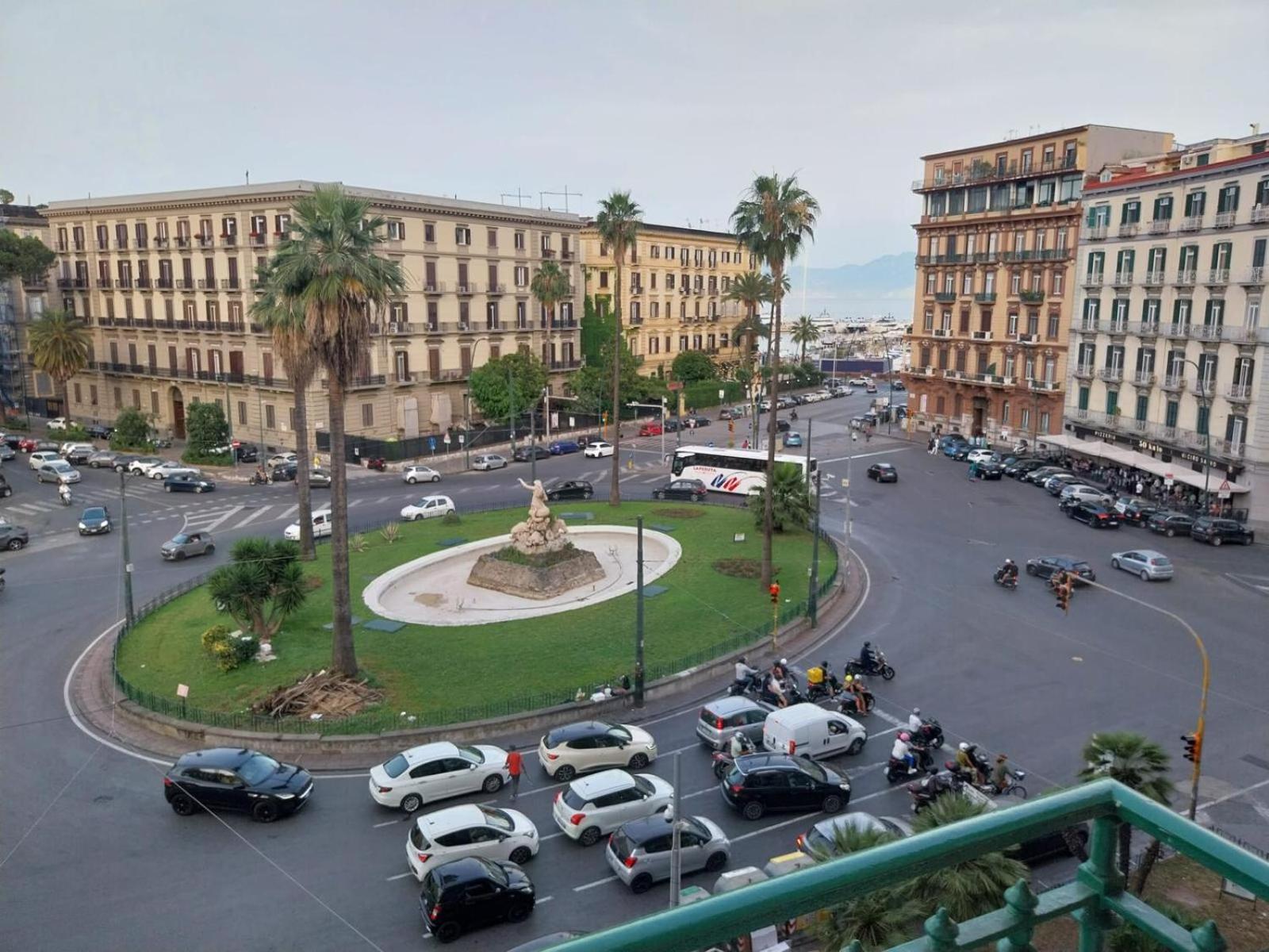 B&B Lungomare Sannazzaro Napoli Eksteriør bilde